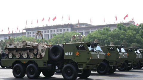 跨越險阻 無往不至——記陸上無人作戰方隊