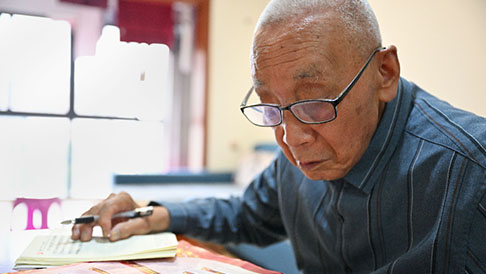 退休不退崗，初心永不忘——記新華社“中國網事?感動2022”年度網絡感動人物舒服民