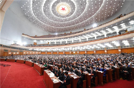 政府工作報告中，這些內容與國防和軍隊建設息息相關