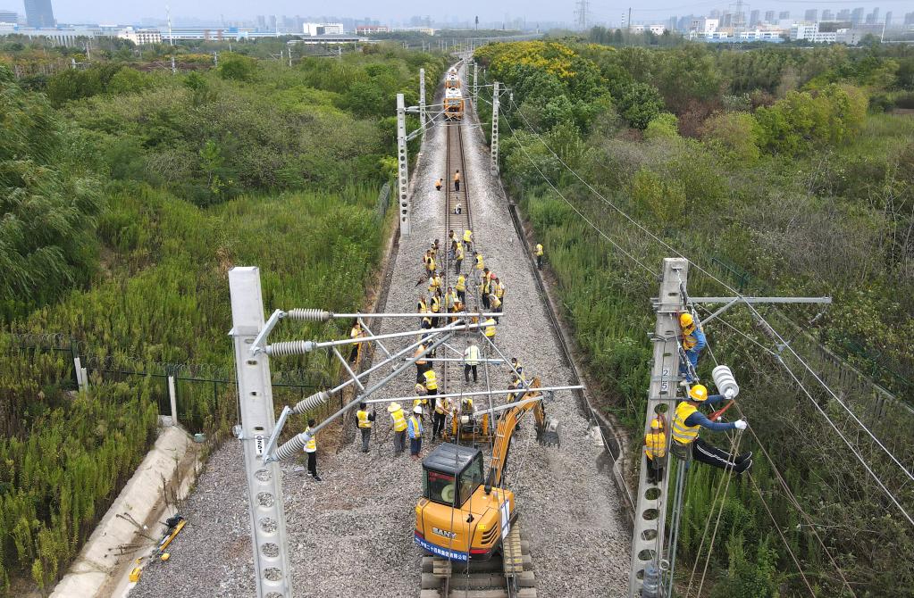 引江濟淮寧西、滬蓉鐵路改建工程全部完成