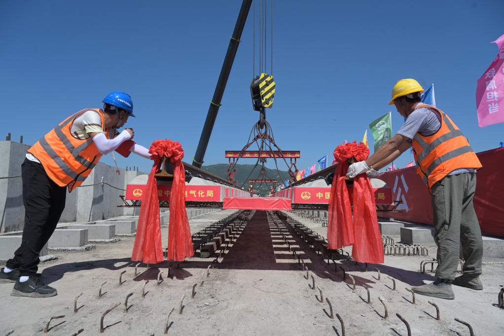 福州：濱?？炀€開始鋪軌 城際鐵路加快建設