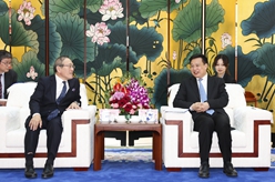 傅華會見共同社社長兼總編輯水谷亨
