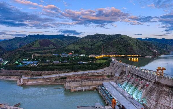 這一次，不得不去華坪了！