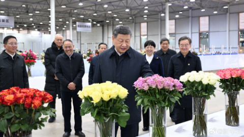 習近平：祝你們的生活像花兒一樣美！