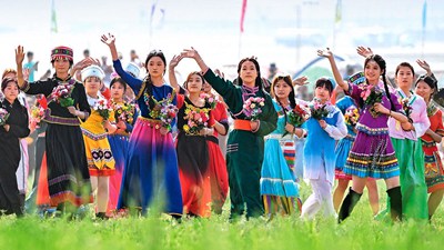 緊緊圍繞鑄牢中華民族共同體意識這條主線