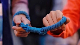 一根細繩，引出視障者奔跑的路